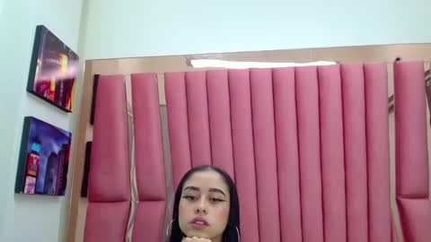 Snapshot of anny_swet chatting on January 13, 12:45 pm Anny online show from January 13, 12:45 pm