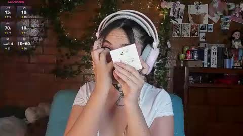 Anny  IG online show from August 1, 6:32 pm