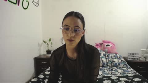 Snapshot of annyroberts_89 chatting on December 29, 7:32 pm Anny online show from December 29, 7:32 pm