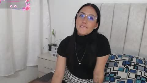 Snapshot of annyroberts_89 chatting on October 12, 10:01 pm Anny online show from October 12, 10:01 pm