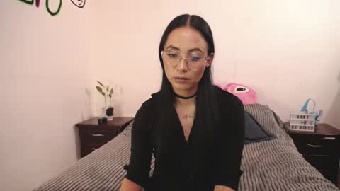 Snapshot of annyroberts_89 chatting on March 1, 9:48 pm Anny online show from March 1, 9:48 pm