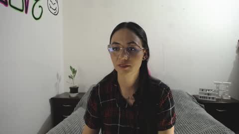 Snapshot of annyroberts_89 chatting on December 24, 12:00 am Anny online show from December 24, 12:00 am