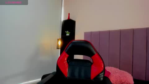 Anny online show from January 17, 9:33 pm