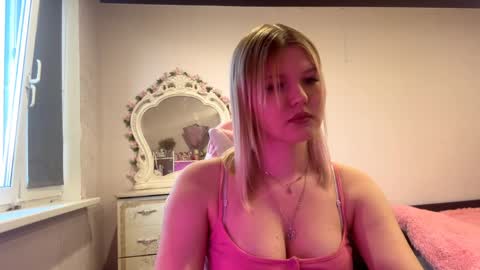 annyvibess online show from May 15, 5:05 pm