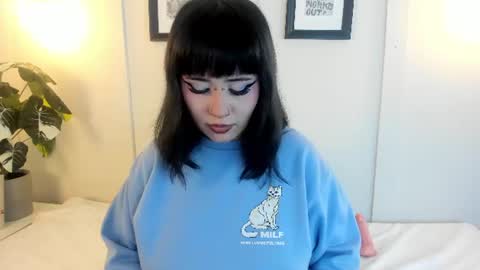 anny online show from June 12, 5:15 am