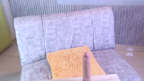 anthonela19_ online show from March 11, 4:49 am