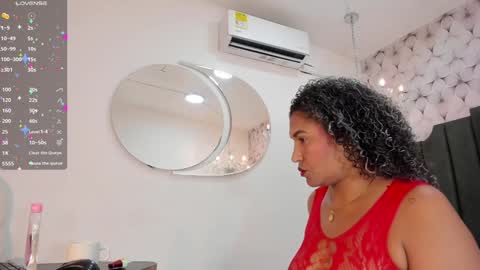 Snapshot of anthonela_russo chatting on January 5, 3:32 am anthonela online show from January 5, 3:32 am