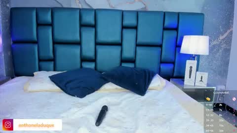 anthonelaDuque online show from November 13, 1:10 pm