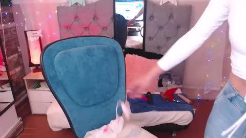 antolyh_c online show from March 4, 2:12 pm