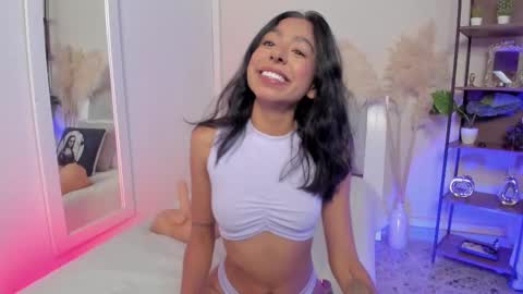 Snapshot of antonelabella chatting on October 5, 8:36 pm Antonela online show from October 5, 8:36 pm