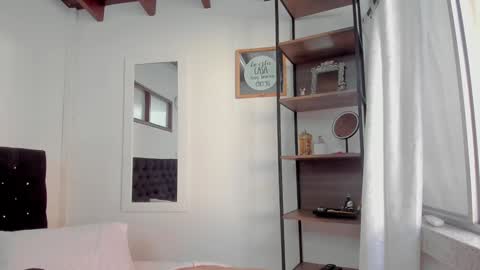 Snapshot of antonelabella chatting on January 25, 9:14 pm Antonela online show from January 25, 9:14 pm