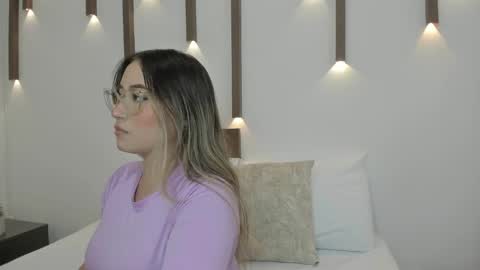 Snapshot of antonella_cutie_ chatting on January 30, 12:06 pm A N T O N E L L A online show from January 30, 12:06 pm