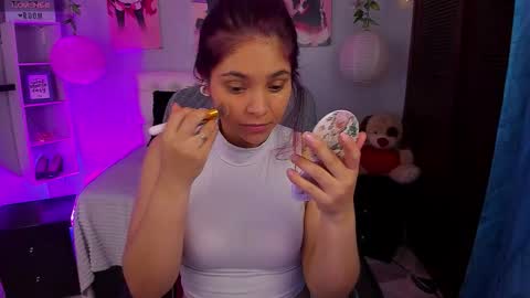    online show from December 17, 12:53 pm