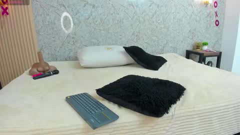 Anto online show from March 9, 9:51 pm