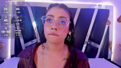 A N T O N E L L E  online show from September 18, 11:31 am