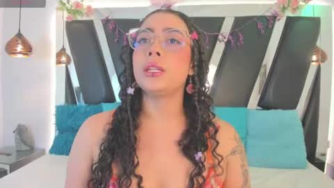 A N T O N E L L E  online show from July 23, 11:29 am