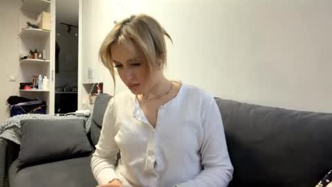 Emma Emmy online show from March 4, 2:56 pm