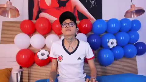 antony_d_ossa online show from June 14, 8:20 pm