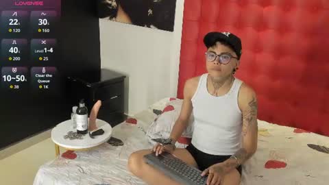 antony_d_ossa online show from July 6, 8:22 pm