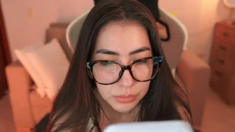 anya online show from April 30, 8:14 pm