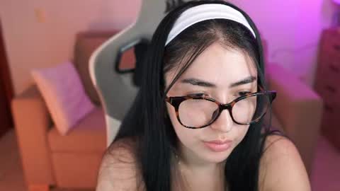 anya online show from July 26, 8:05 pm