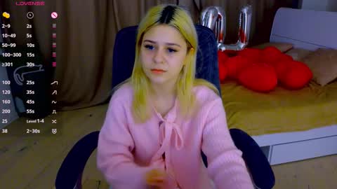 ApheliaStar online show from February 15, 3:55 pm