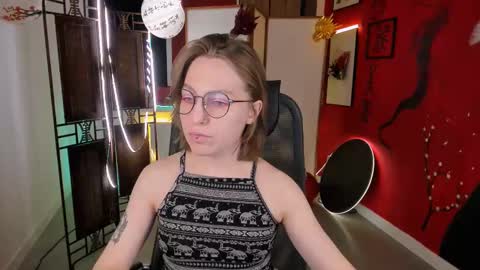 APHEX QUEEN online show from February 18, 9:10 am