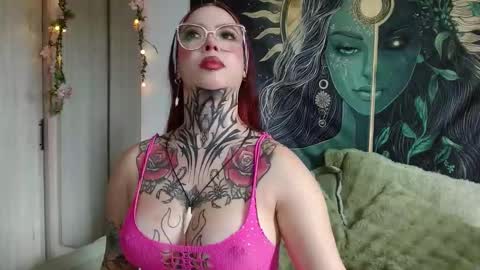 aphrodite__bloom online show from November 5, 9:09 pm