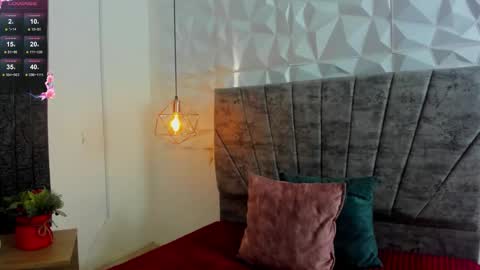 April SC online show from December 22, 8:34 pm