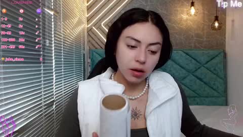 Snapshot of april_dumont chatting on March 8, 2:16 pm April online show from March 8, 2:16 pm