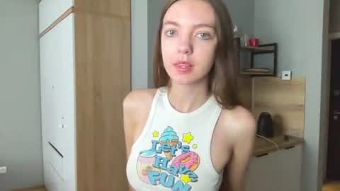 april_moon_s online show from August 7, 4:47 pm