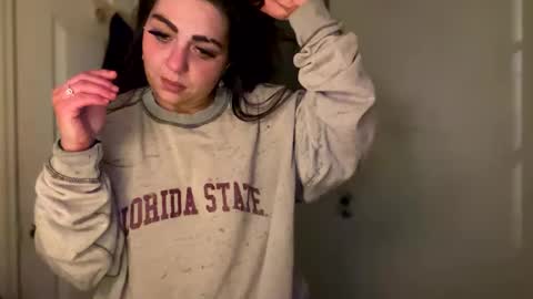 Snapshot of aprilanna chatting on January 7, 4:18 am AnnaApril420 online show from January 7, 4:18 am