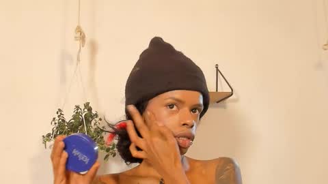 aprillebony319262 online show from March 2, 8:59 pm