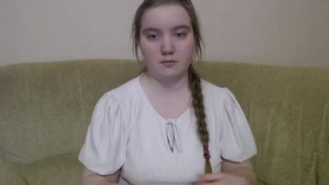 Josefin online show from April 29, 2:42 pm