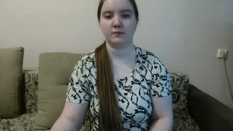 Josefin online show from June 26, 7:09 am