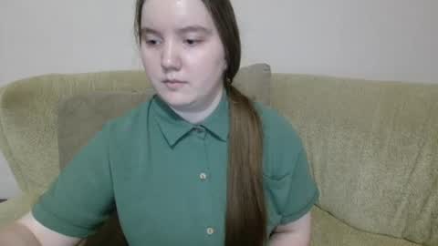 Josefin online show from August 3, 9:48 am