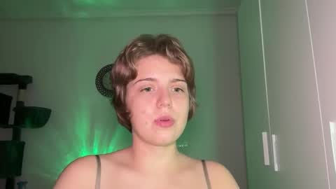 ari_crystal online show from March 6, 5:08 pm