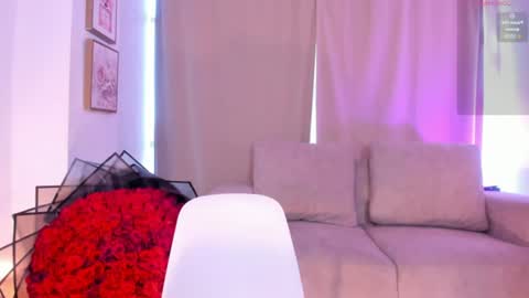 Ari online show from June 11, 2:14 pm