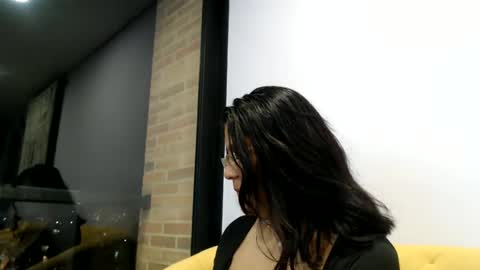 Snapshot of aria_andradee chatting on February 20, 12:08 am aria_andradee online show from February 20, 12:08 am