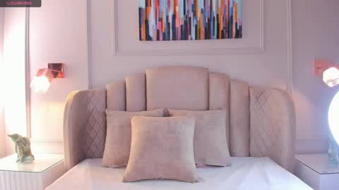 Snapshot of aria_greco chatting on January 4, 2:25 am Aria online show from January 4, 2:25 am