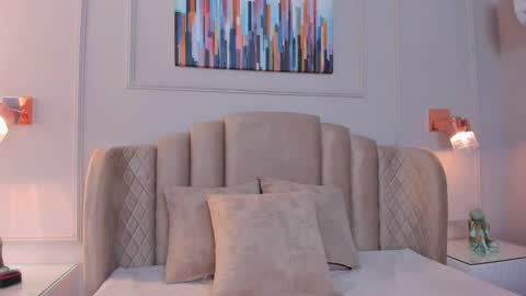 Snapshot of aria_greco chatting on December 5, 2:53 am Aria online show from December 5, 2:53 am