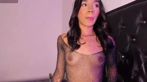 Snapshot of aria_hart chatting on October 12, 2:14 am Aria online show from October 12, 2:14 am