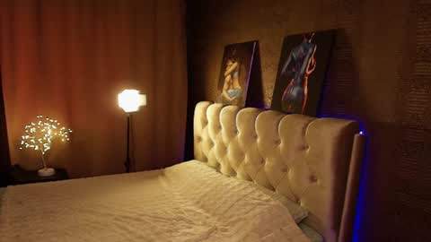 aria_mila online show from June 16, 3:18 am