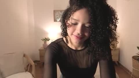 ariaa_23 online show from February 17, 12:37 pm