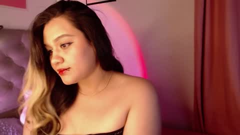 Ari online show from December 7, 3:47 am