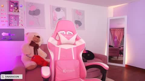 Snapshot of ariana_bae_ chatting on February 28, 11:23 pm   online show from February 28, 11:23 pm