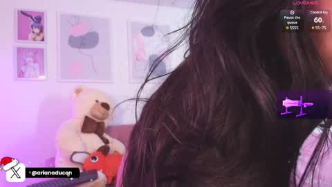 Snapshot of ariana_bae_ chatting on December 20, 2:19 am   online show from December 20, 2:19 am