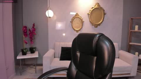 Ariana Bell online show from March 5, 3:02 am