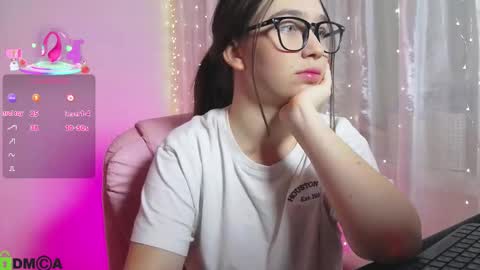 Snapshot of arianahot777 chatting on October 13, 9:50 pm arianahot777 online show from October 13, 9:50 pm