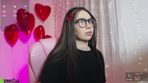 Snapshot of arianahot777 chatting on February 17, 7:33 pm arianahot777 online show from February 17, 7:33 pm